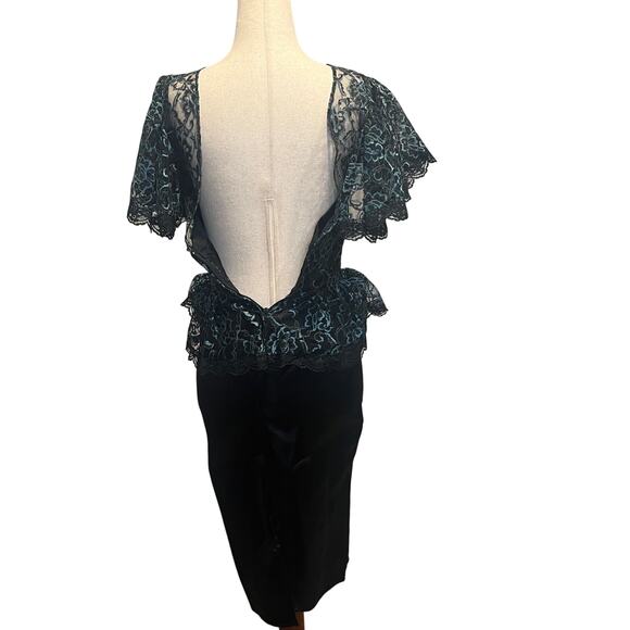 GUNNE SAX BY JESSICA MCCLINTOCK Women's Vintage Lace Peplum Dress - Picture 2 of 8